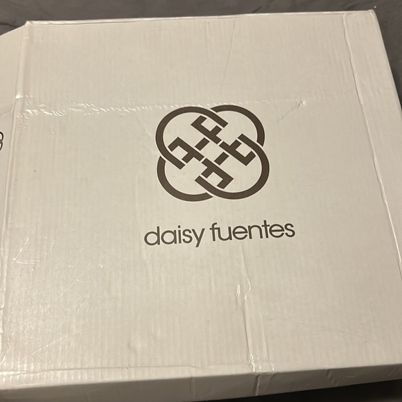 Daisy Fuentes slingback size 7.5 - Picture 7 of 7